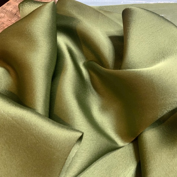 Luxury Olive Green 100% SILK SATIN Large Shawl Scarf Wrap Wedding CoverUp - Picture 6 of 7